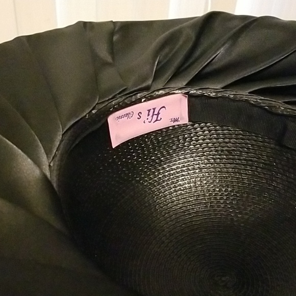 Mr. Hi's Classic Black Hat and Unbranded Black and White Hat - Picture 4 of 5